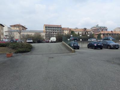Posti auto in vendita