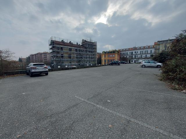 Posti auto in vendita