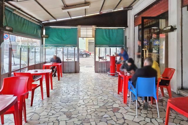 #20118 Negozio al piano terra con cortile privato in vendita - foto 11