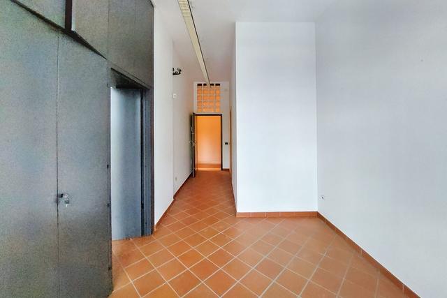 #20126 Vano arredato uso ufficio in zona polifunzionale in vendita - foto 10