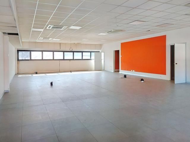 Laboratori in vendita