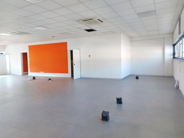 Laboratori in vendita