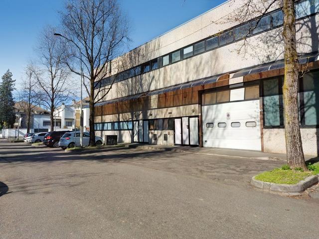 Laboratori in vendita