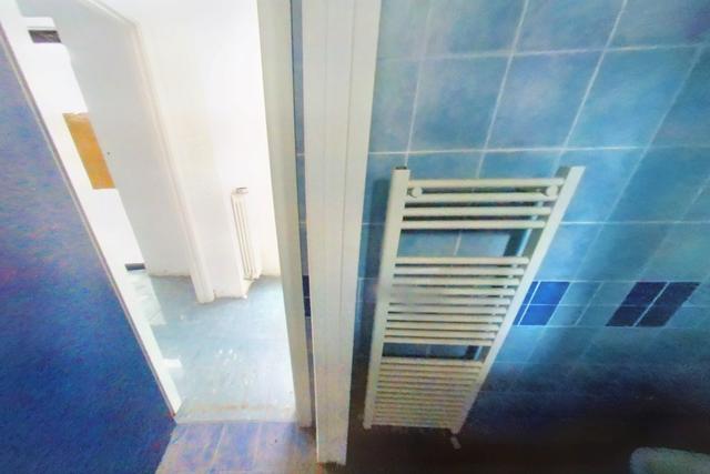 #20174 Negozio con servizi e vetrine in centro storico in vendita - foto 9