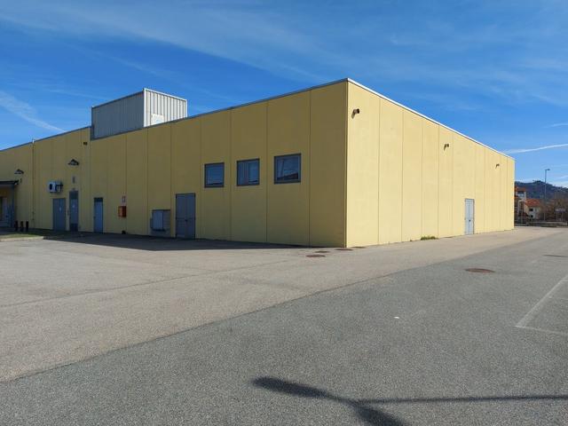 #20187 Capannone in complesso commerciale in vendita - foto 2