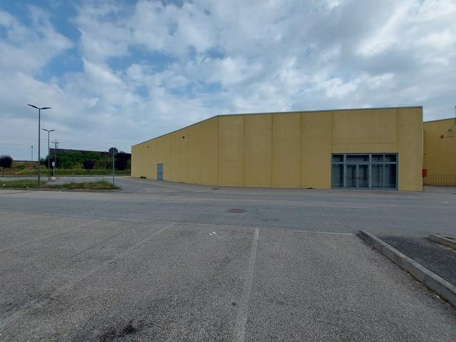 #20187 Capannone in complesso commerciale in vendita - foto 3