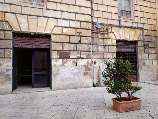 #20313 Negozio in centro storico (sub 41) in vendita - foto 1