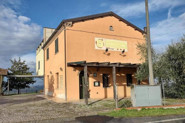 #20365 Albergo con ristorante e pertinenze in vendita - foto 1