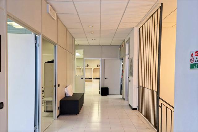 #20372 Laboratorio artigianale con uffici e corte privata in vendita - foto 17