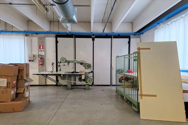 #20372 Laboratorio artigianale con uffici e corte privata in vendita - foto 23