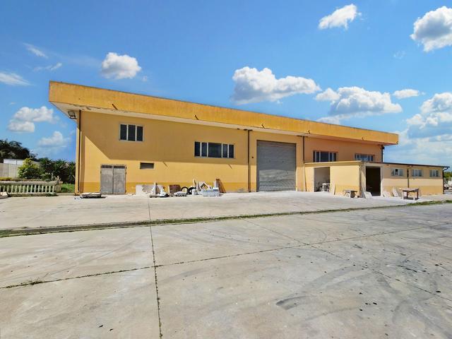 #20462 Capannone industriale con corte esclusiva in vendita - foto 2