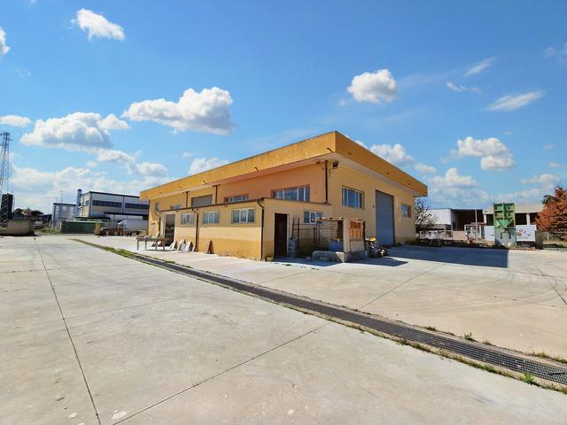 #20462 Capannone industriale con corte esclusiva in vendita - foto 5