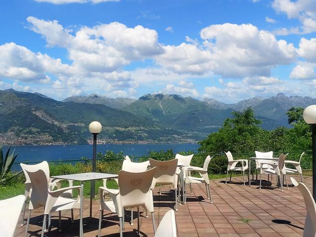 Villaggi turistici in vendita