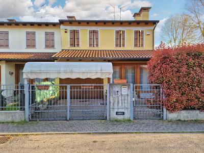 Villette a schiera in vendita
