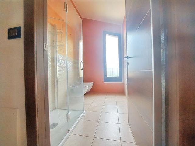 #20737 Ufficio con garage in edificio residenziale in vendita - foto 6