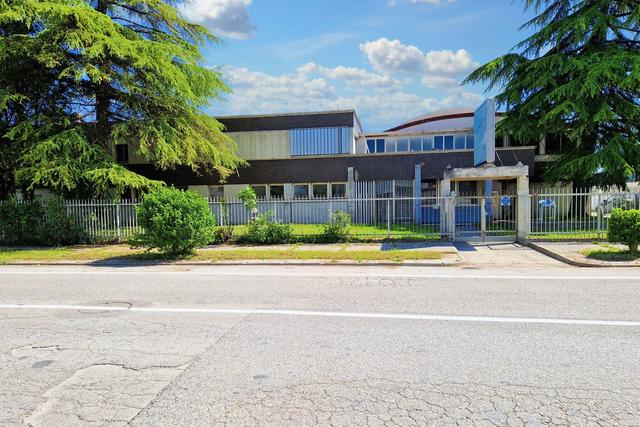 #20883 Complesso produttivo con capacità edificatoria residua in vendita - foto 2