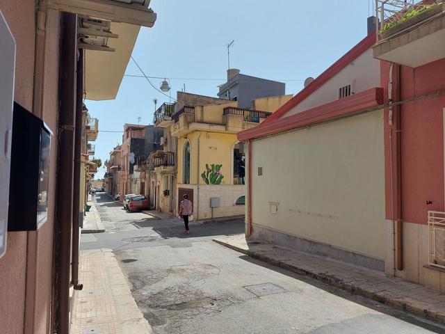 Negozi in vendita