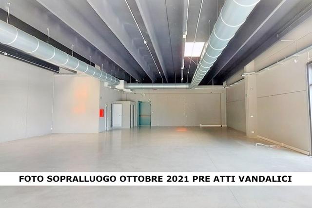 #20890 Parco commerciale con padiglioni e parcheggi in vendita - foto 6