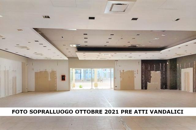 #20890 Parco commerciale con padiglioni e parcheggi in vendita - foto 7