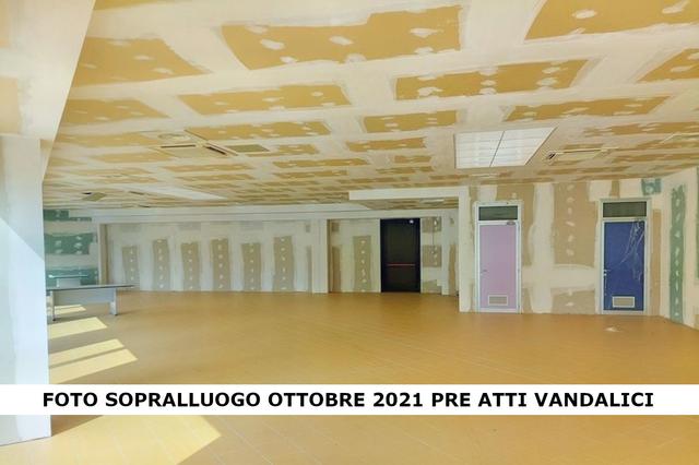 #20890 Parco commerciale con padiglioni e parcheggi in vendita - foto 8