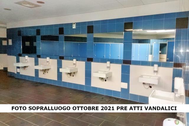 #20890 Parco commerciale con padiglioni e parcheggi in vendita - foto 10