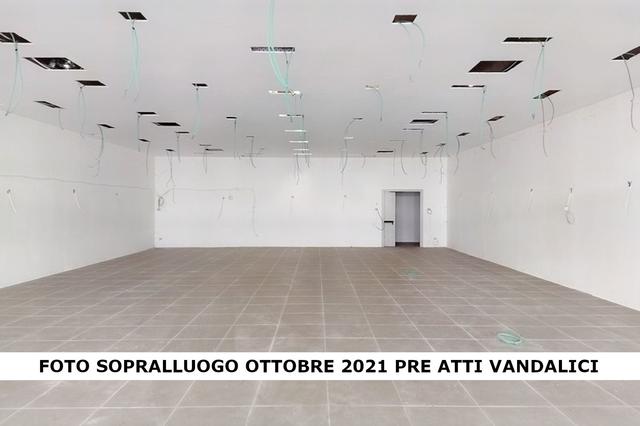 #20890 Parco commerciale con padiglioni e parcheggi in vendita - foto 19