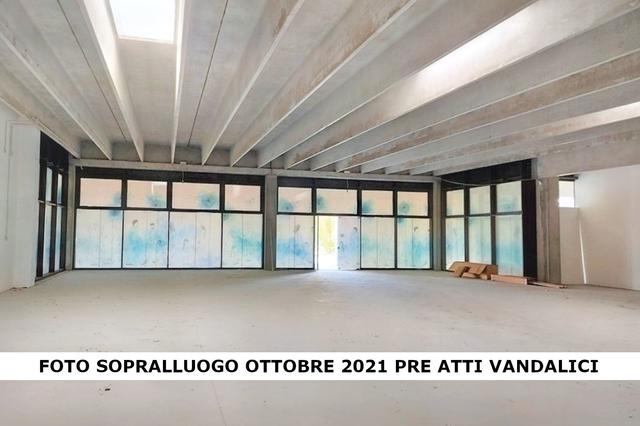 #20890 Parco commerciale con padiglioni e parcheggi in vendita - foto 20