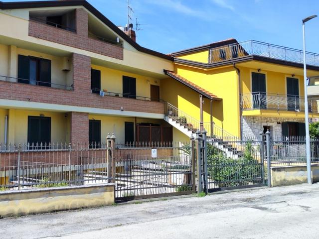 #20945 Locale commerciale con laboratorio in vendita - foto 5