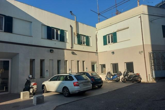#20969 Immobili commerciali tra Imperia, Savona e Genova in vendita - foto 4