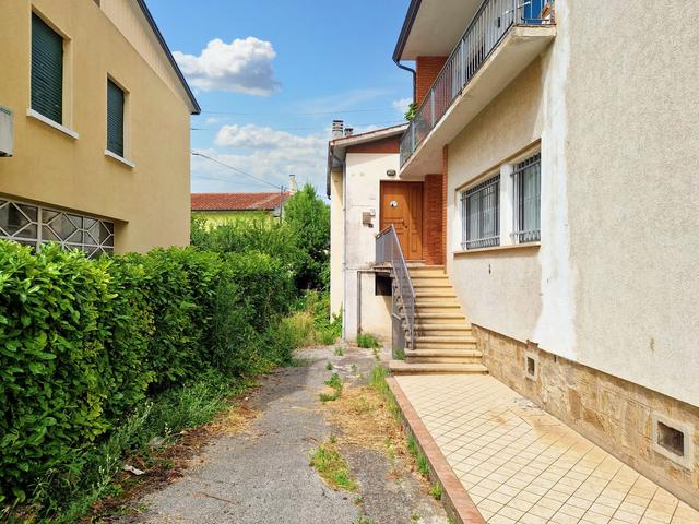#20984 Ufficio al piano terra rialzato con garage in vendita - foto 5