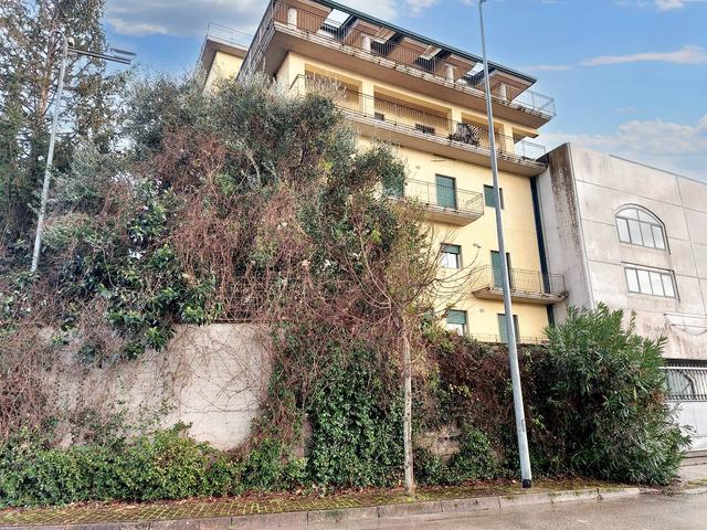 #21015 Complesso industriale con opificio ed uffici in vendita - foto 4