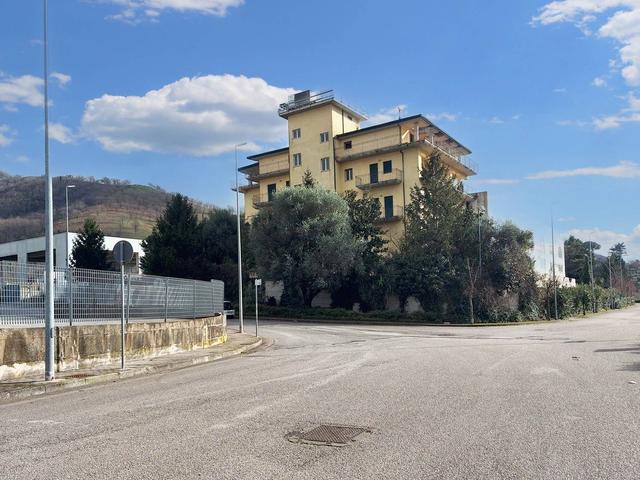 #21015 Complesso industriale con opificio ed uffici in vendita - foto 11