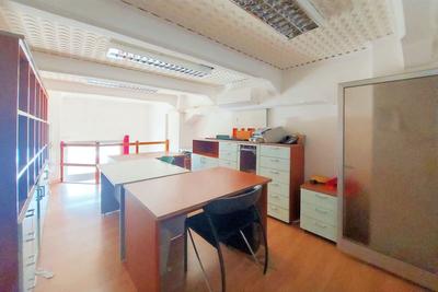 Laboratori in vendita