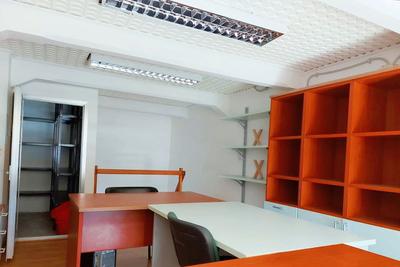 Laboratori in vendita