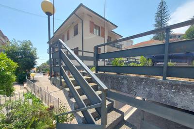 Posti auto in vendita