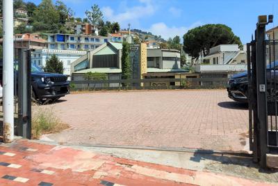 Posti auto in vendita