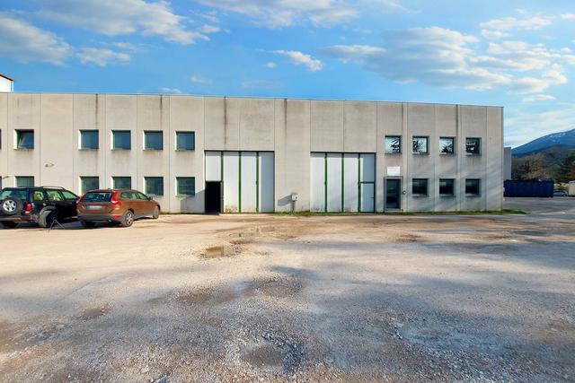 #21105 Laboratorio artigianale allo stato grezzo in vendita - foto 3