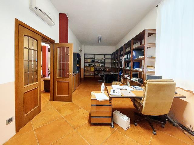#21124 Compendio immobiliare con fabbricati e terreni ad uso vitivinicolo in vendita - foto 14