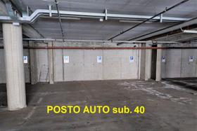 Posti auto in vendita