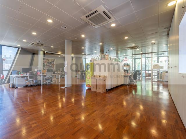 Edifici direzionali in vendita