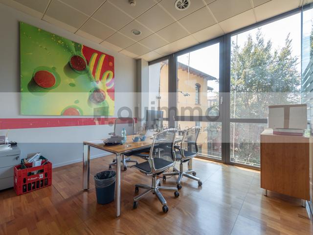 Edifici direzionali in vendita