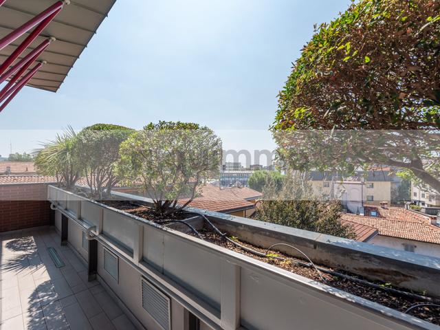 Edifici direzionali in vendita