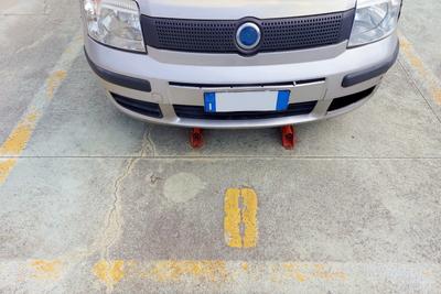 Posti auto in vendita