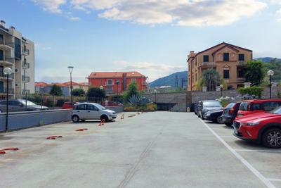 Posti auto in vendita
