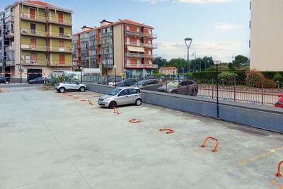 Posti auto in vendita