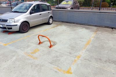 Posti auto in vendita