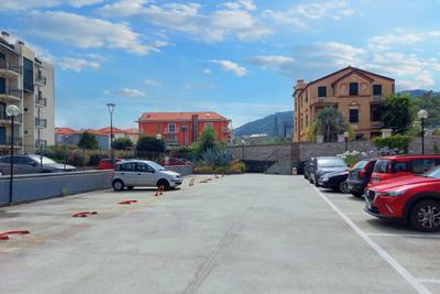 Posti auto in vendita