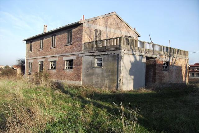 #21435 Area edificabile a destinazione commerciale in vendita - foto 3
