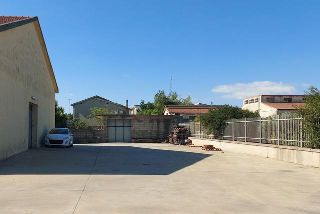 #21452 Complesso artigianale con cortile e pertinenze in vendita - foto 13