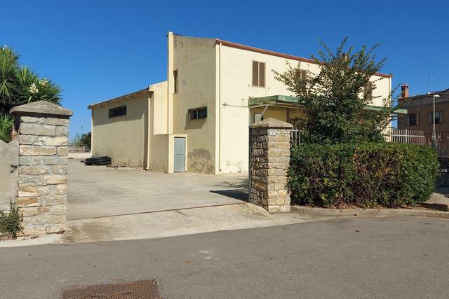 #21452 Complesso artigianale con cortile e pertinenze in vendita - foto 20
